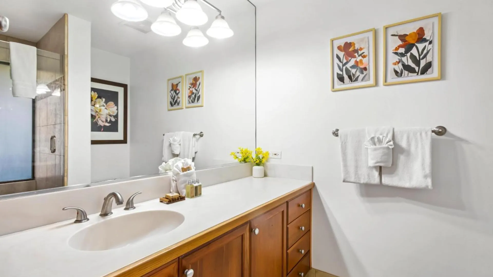 Kbm Resorts Free Car Kaanapali Royal 2-Bedroom Condo An Island Inspired Gem Kro-G201 0*,  United States