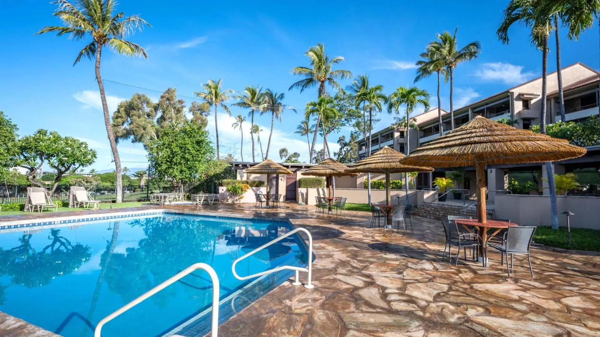 Kbm Resorts Free Car Kaanapali Royal Kro-G201 Island Inspired Gem 0*,